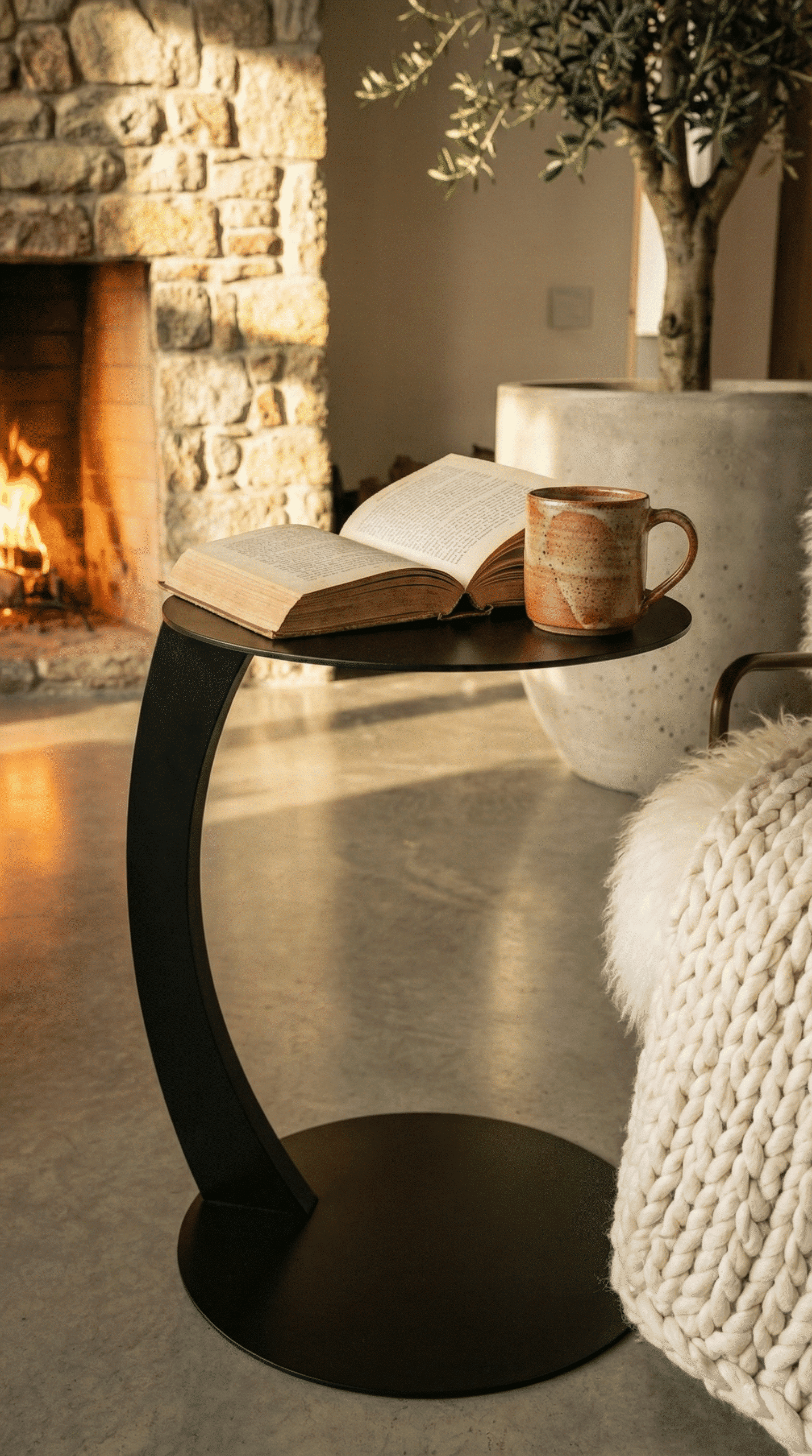 Side table Mirka | Jet Black